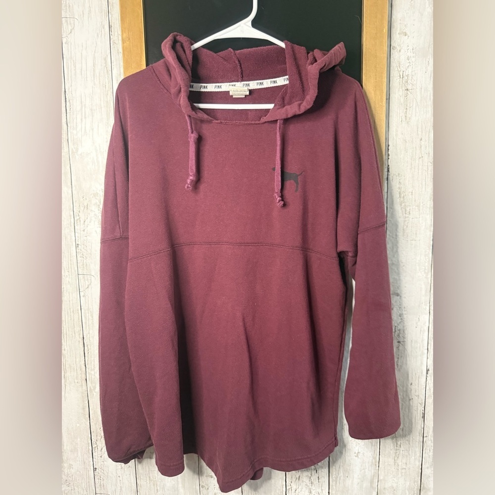 Victoria’s Secret Love Pink Sweatshirt M Burgundy/lepoard Hoodie Lng Sleeve 612